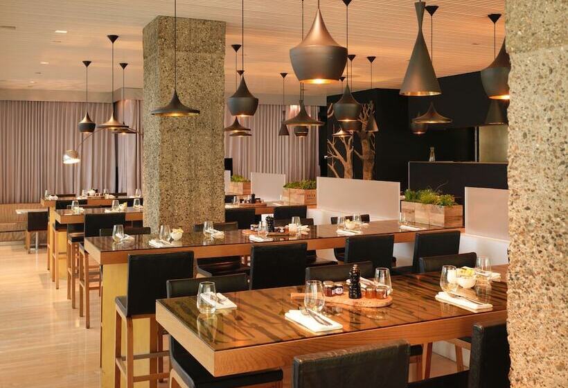 בית מלון כפרי Sanderson London