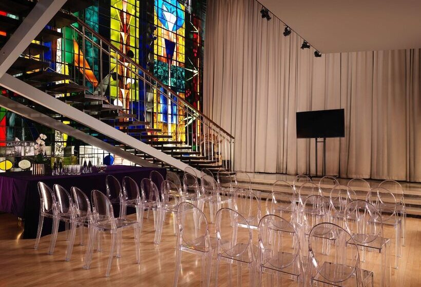 בית מלון כפרי Sanderson London