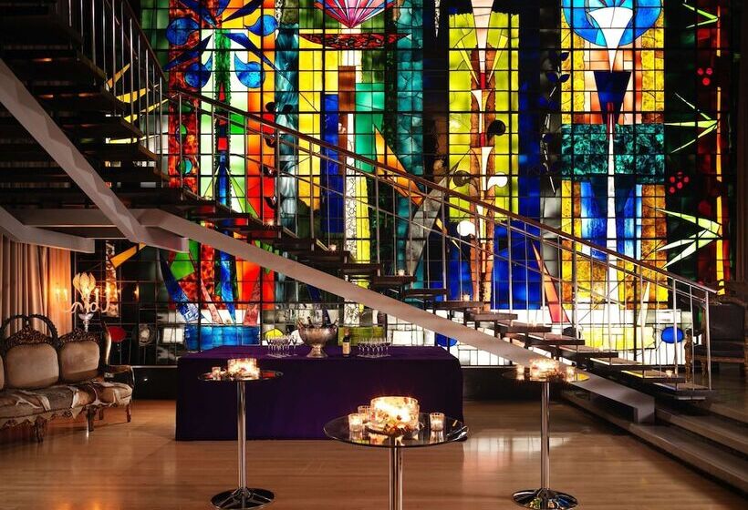 בית מלון כפרי Sanderson London