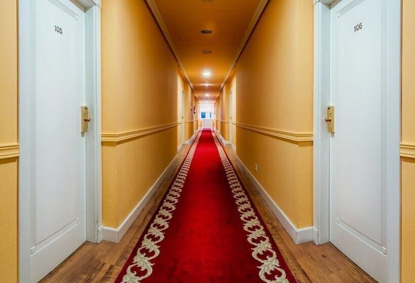 هتل Silken Spa La Hacienda De Don Juan