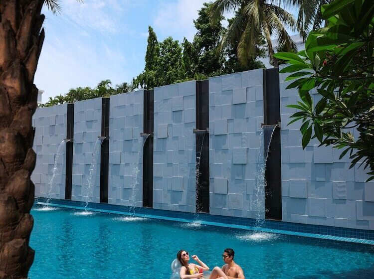 Hotel The Crown, Bhubaneswar   Ihcl Seleqtions