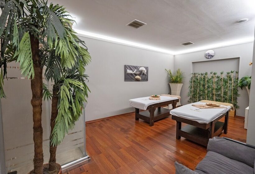 ホテル The Green Park  Taksim