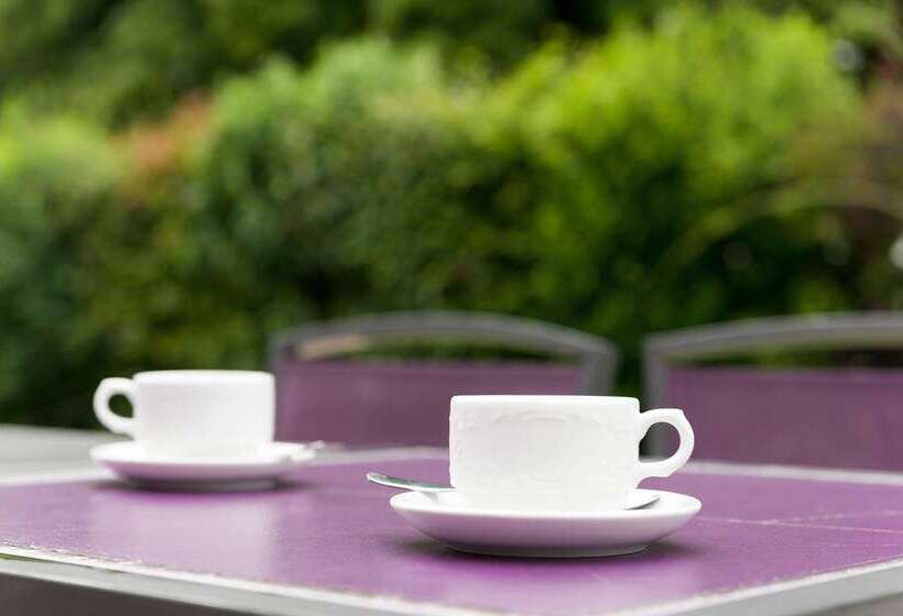 فندق The Originals City Hôtel, Aéroport Beauvais