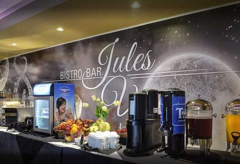 Travelodge By Wyndham Quebec City Hotel & Convention Centre