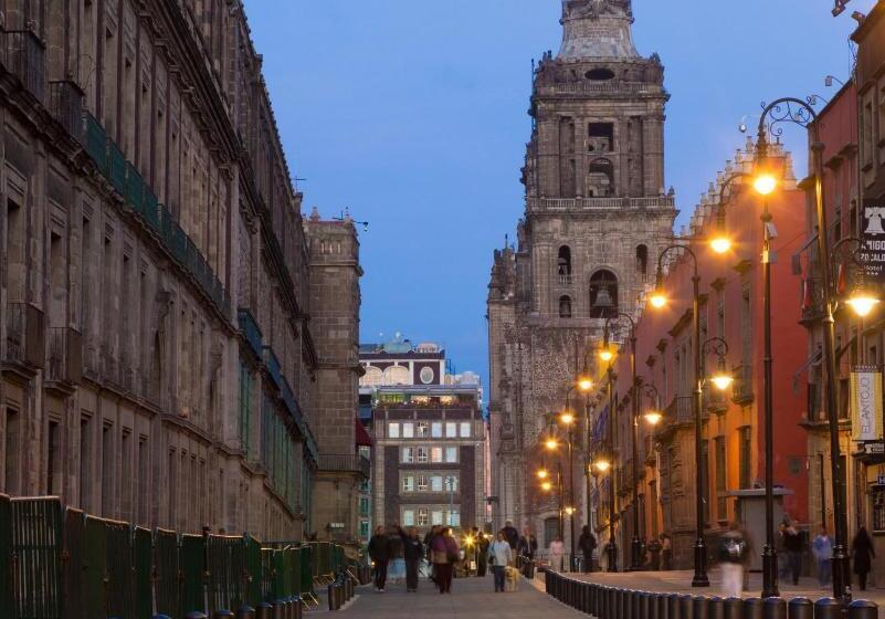 ホテル Zocalo Central & Rooftop Mexico City