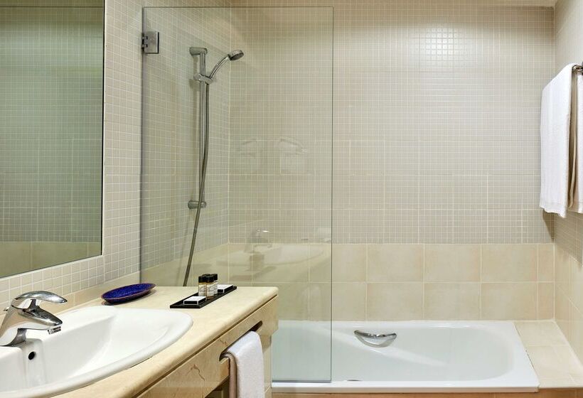 NH Marina Portimao Resort