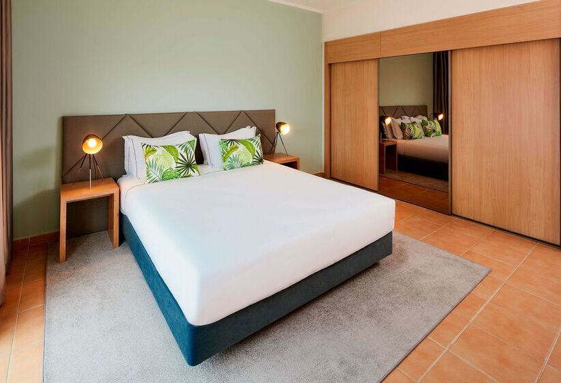 NH Marina Portimao Resort