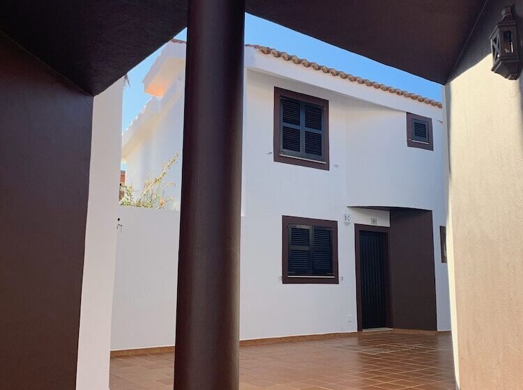 Nuramar Resort & Villas