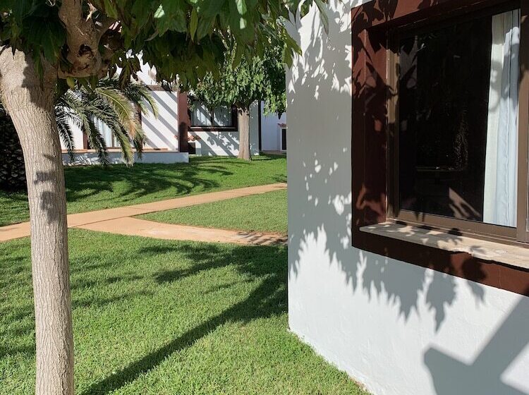 Nuramar Resort & Villas