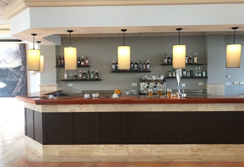 Nuramar Resort & Villas