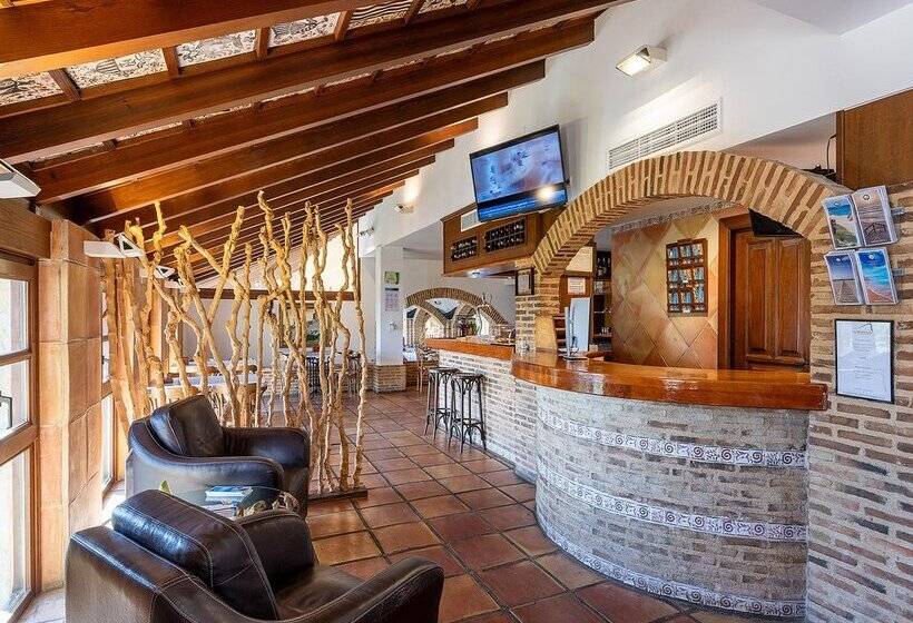 אתר נופש Alahuar