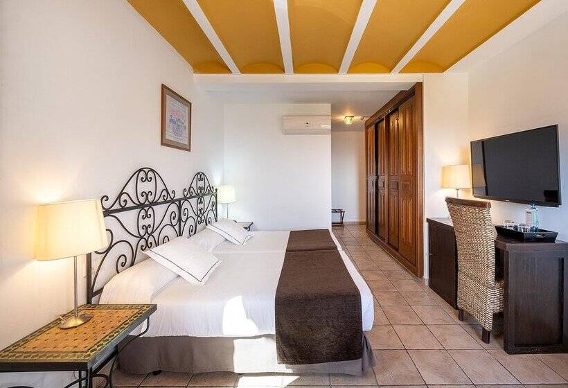 אתר נופש Alahuar