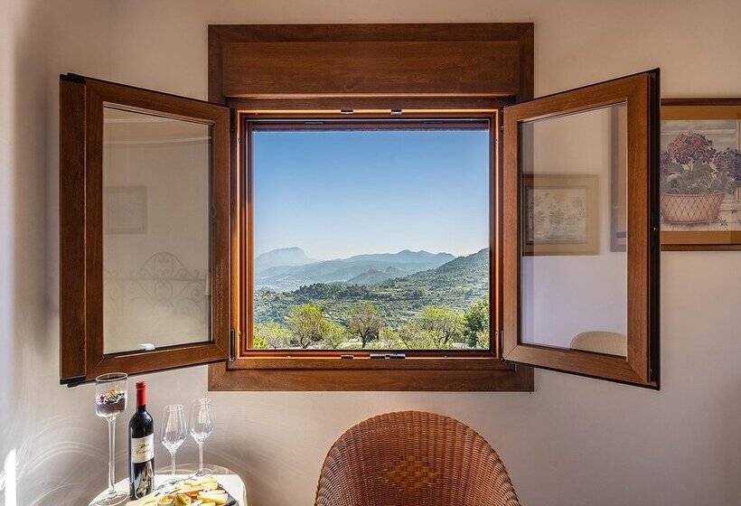 渡假胜地  Alahuar