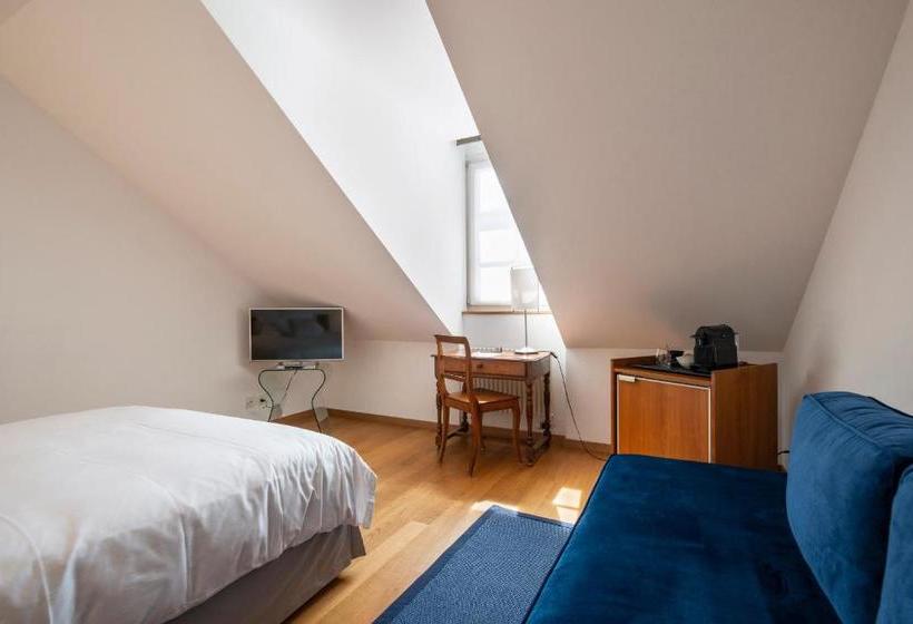 Отель Le Sauvage