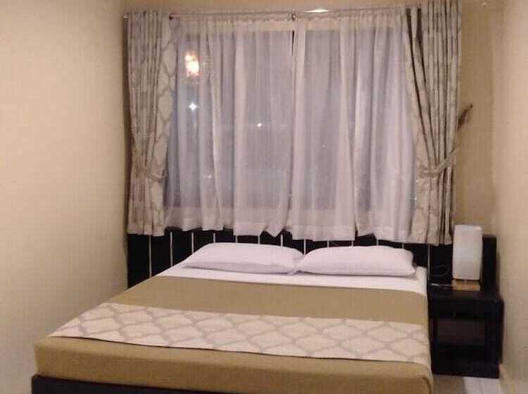 ユースホステル Royale House Hotel Davao Powered By Cocotel