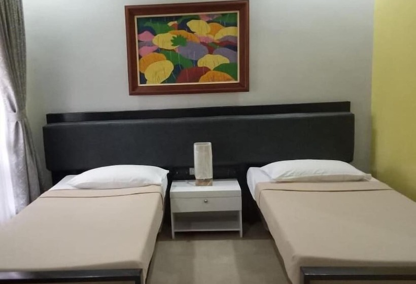 ユースホステル Royale House Hotel Davao Powered By Cocotel