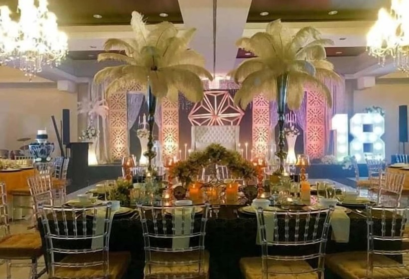 ユースホステル Royale House Hotel Davao Powered By Cocotel
