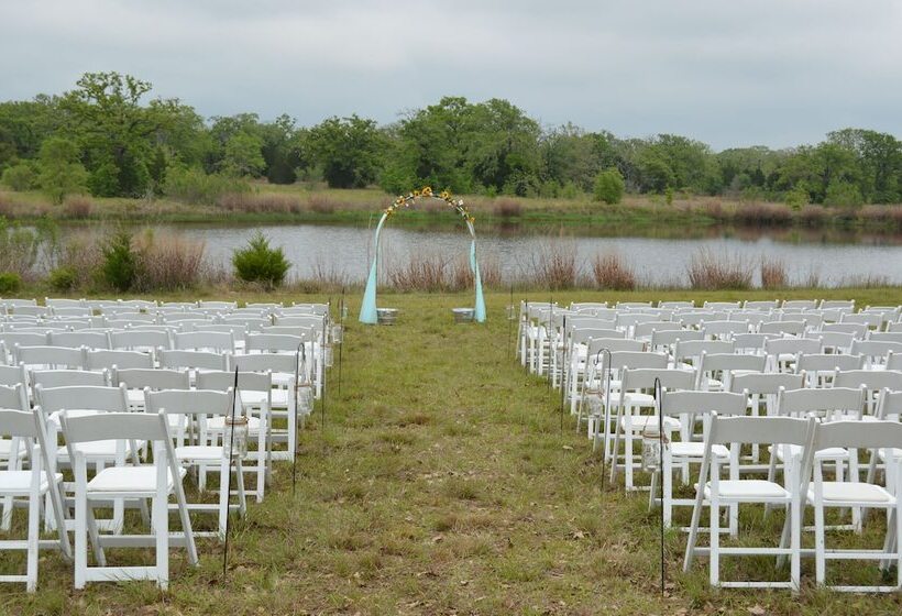 Bed and Breakfast Night Bird Ranch