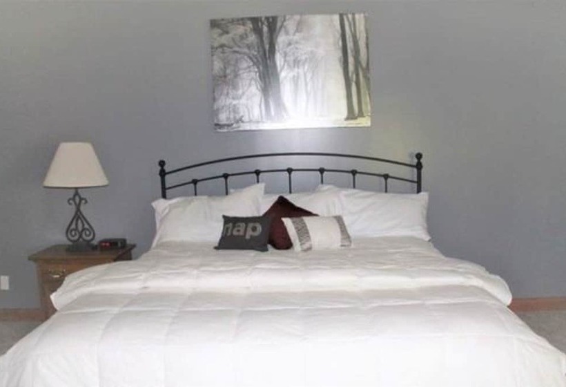 مبيت وإفطار Oak Creek Lodge