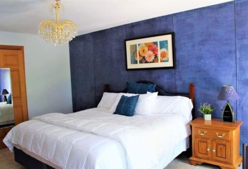 مبيت وإفطار Oak Creek Lodge