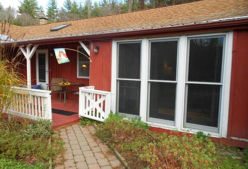 Cavalier Cottage B&b