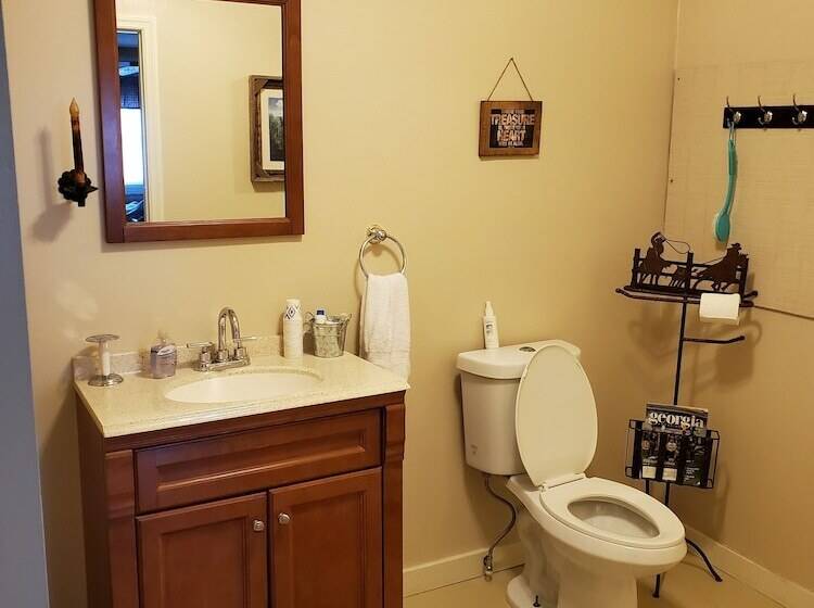 Country Aire Bed & Breakfast