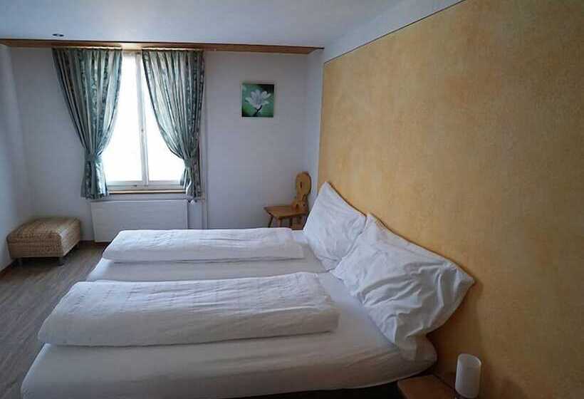 簡易ホテル Landgasthof Sternen