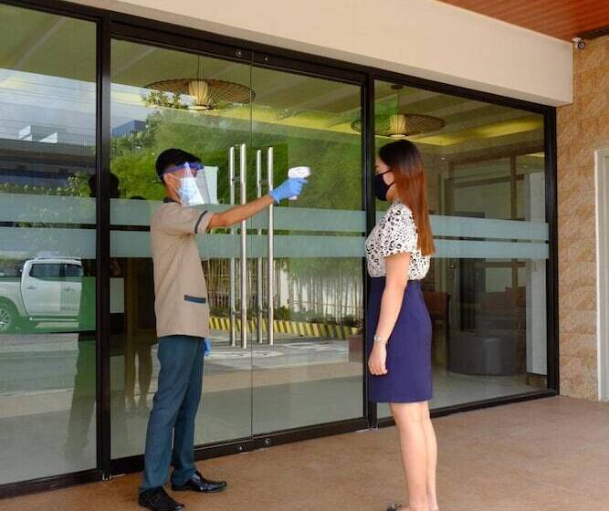 هتل Casitas Verde