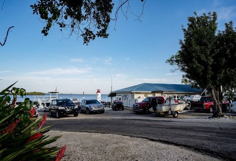 فندق Chokoloskee Island Park And Marina