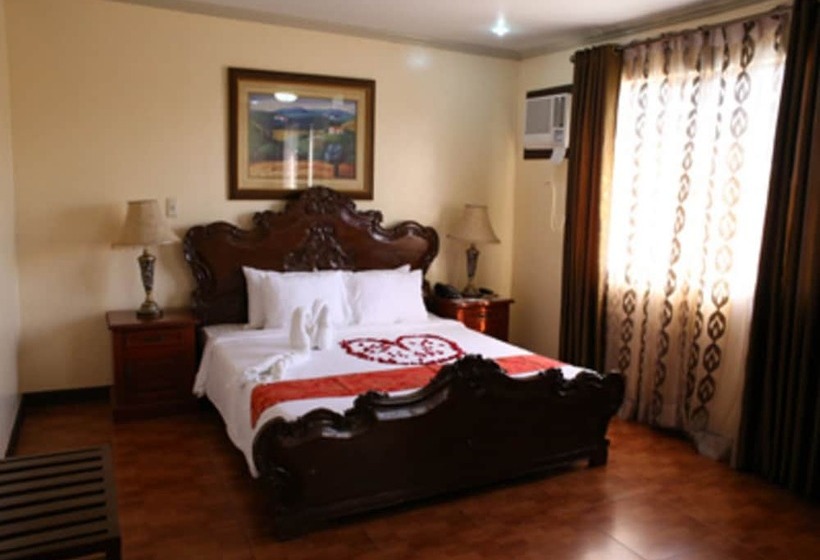 فندق Crown Royale