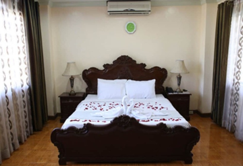 فندق Crown Royale