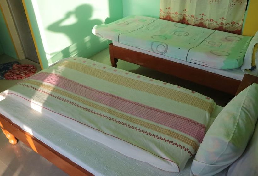 호텔 Doña Josefa Aquino Beach Resorts