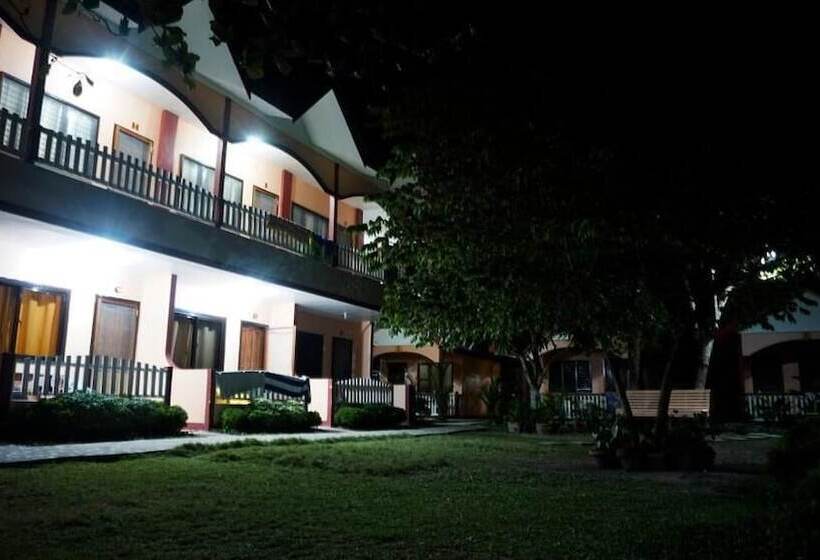 هتل Port Barton Diy