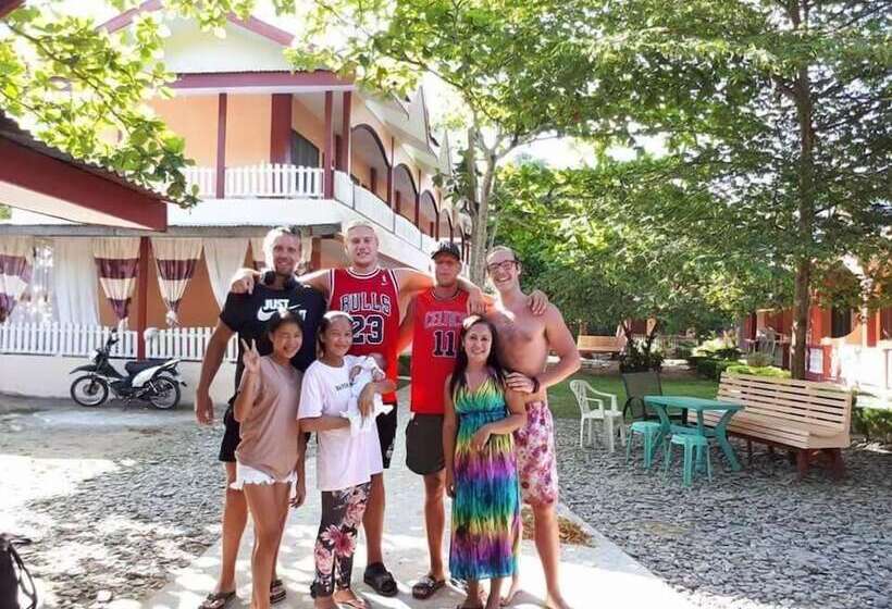 هتل Port Barton Diy