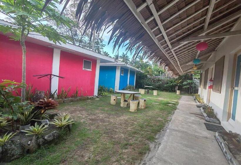 هتل Summer Homes Beach Resort And Cottages Palawan