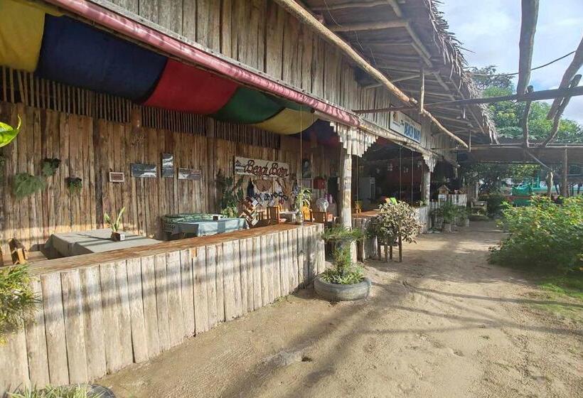 هتل Summer Homes Beach Resort And Cottages Palawan