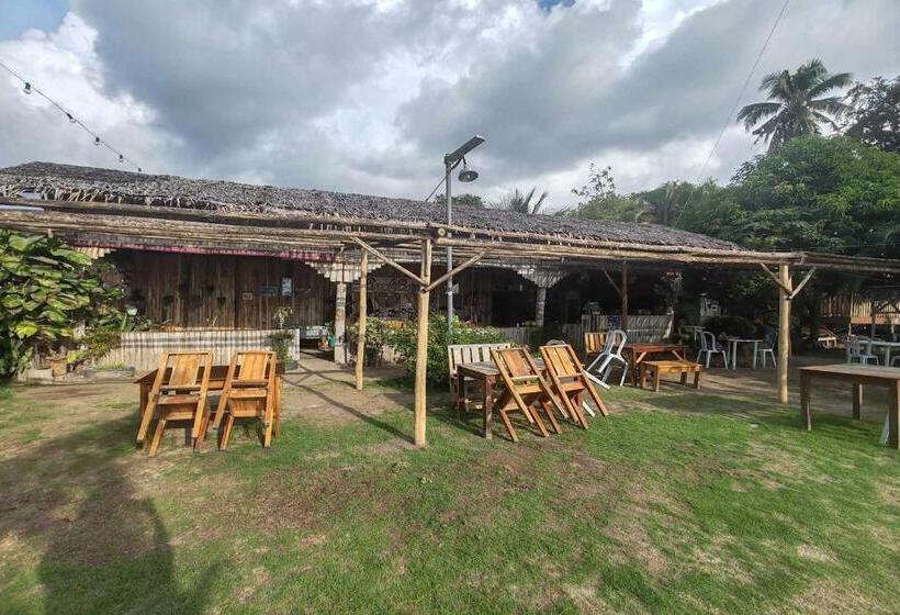 هتل Summer Homes Beach Resort And Cottages Palawan