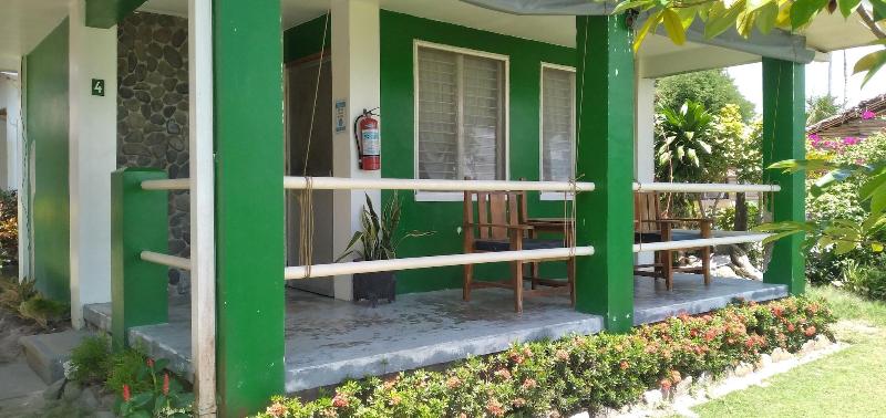 هتل Summer Homes Beach Resort And Cottages Palawan