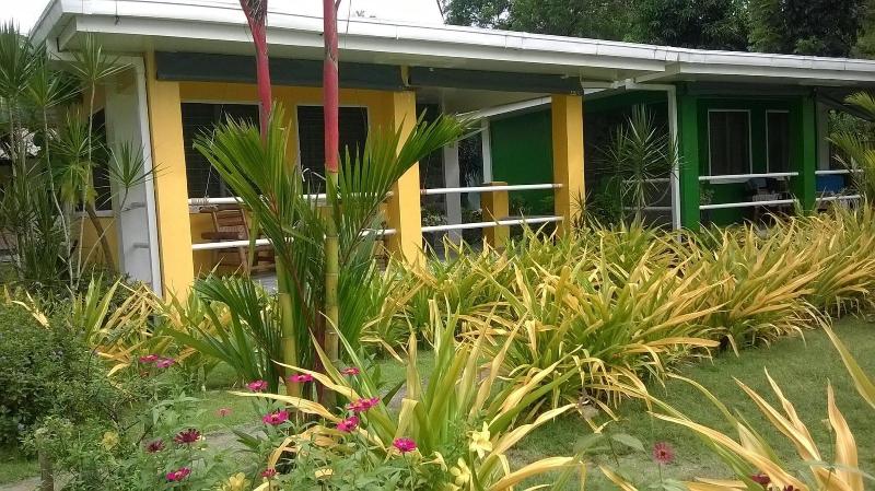 هتل Summer Homes Beach Resort And Cottages Palawan