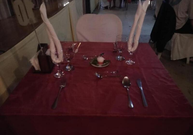 هتل Summer Homes Beach Resort And Cottages Palawan