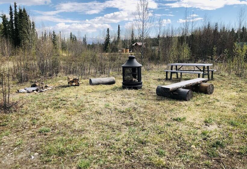 فندق Wrangell Mountain Lodge  Private Bathroom With Shower