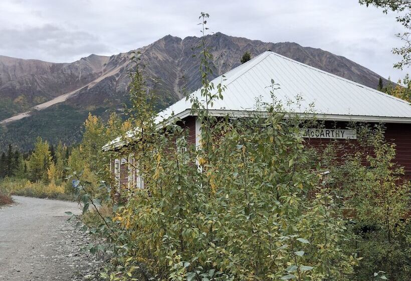 فندق Wrangell Mountain Lodge  Private Bathroom With Shower
