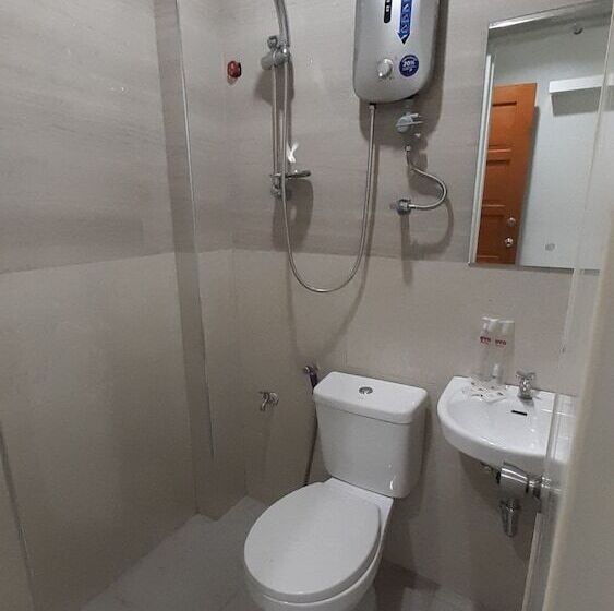 Jrjf Hotel By Oyo Rooms