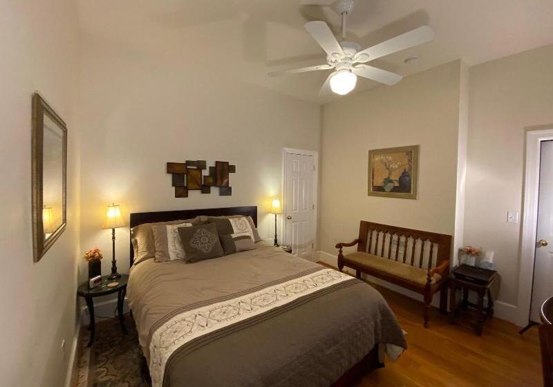 Loudoun Valley Manor B&b