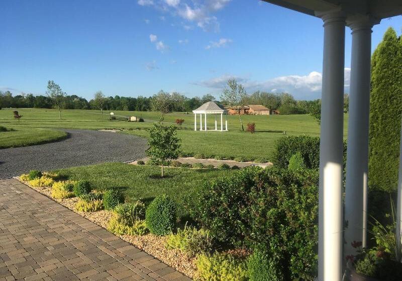 Loudoun Valley Manor B&b