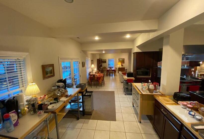 Loudoun Valley Manor B&b