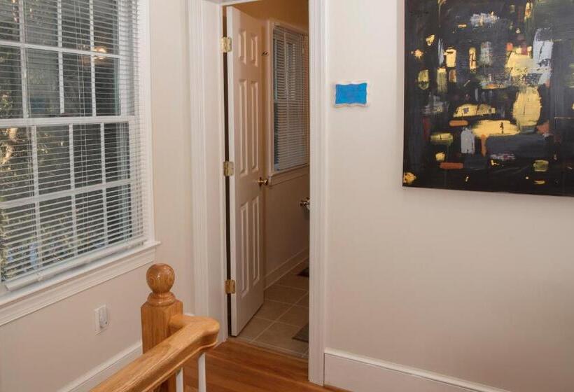 Loudoun Valley Manor B&b