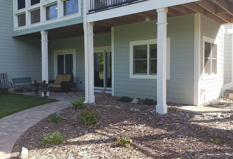 Manor On The Mile Two