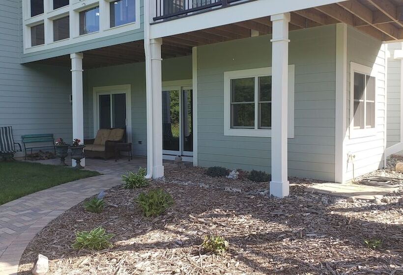 Manor On The Mile Two