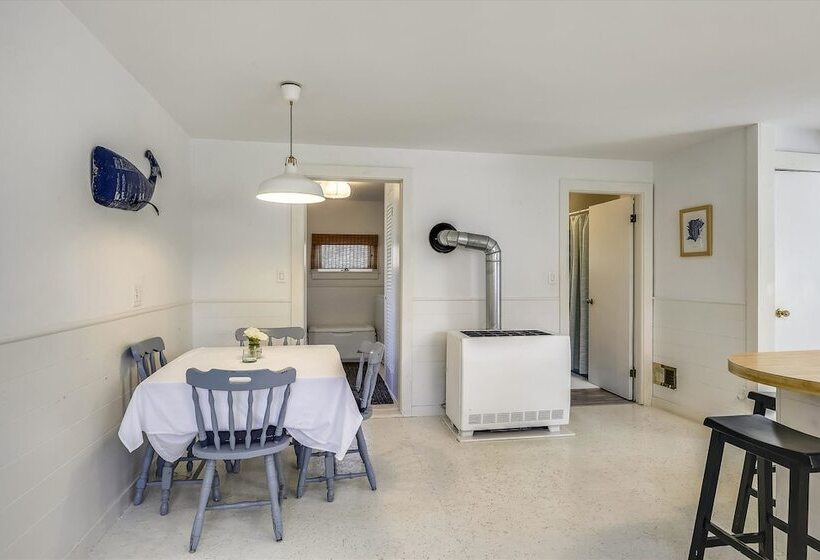 Oak Bluffs 3 Bed Cottage, Walk To Town